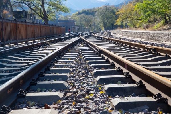 改性尼龍PA6和PA66在高速鐵路、機(jī)車工業(yè)中的應(yīng)用